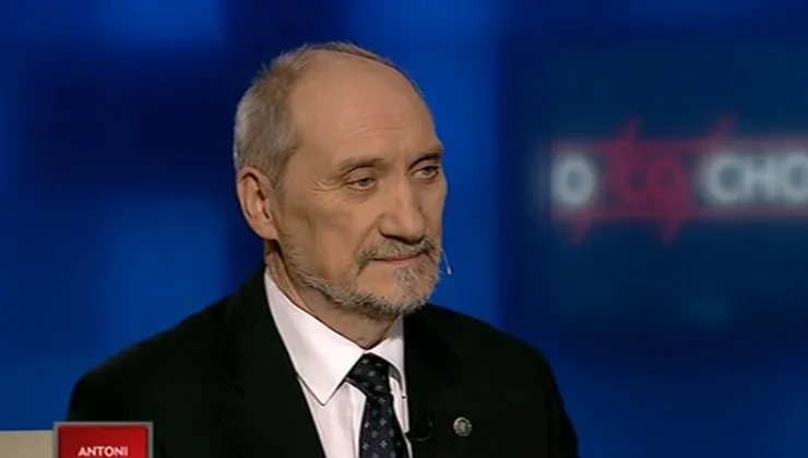 Antoni Macierewicz: Moją dymisją zachwyceni byli Rosjanie. Tytuły „rusofob odchodzi” były bardzo wymowne 