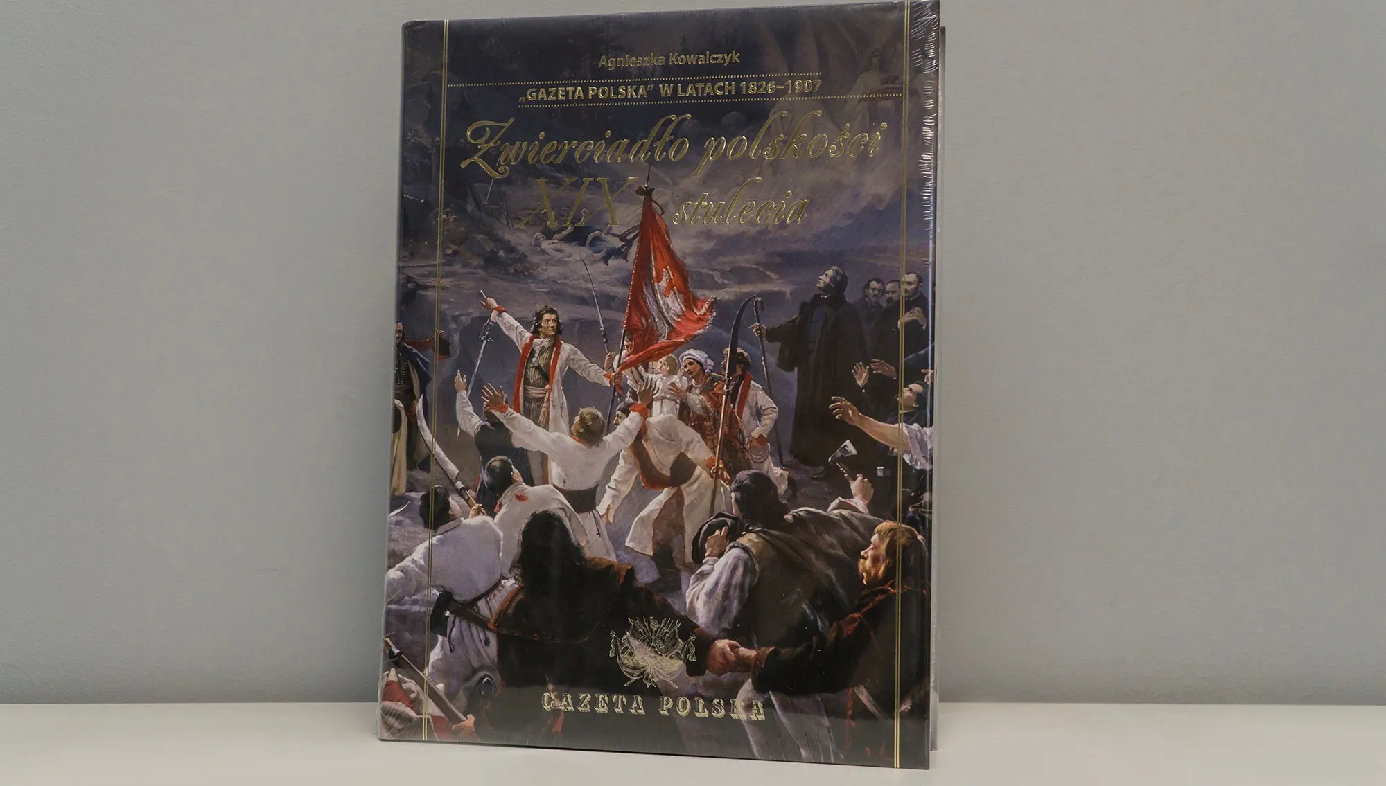 Album "Gazeta Polska. Zwierciadło polskości". Recenzent: "Lektura tego albumu porwała mnie"