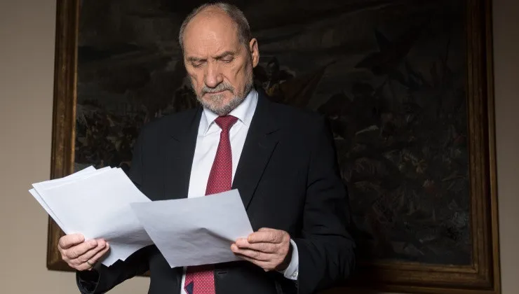 Słowa Antoniego Macierewicza rozwścieczą Tuska! "Król Europy" odpowie za katastrofę smoleńską?