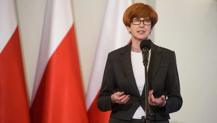 Rafalska apeluje do Platformy: zaprzestańcie populistycznych ocen, zachowajcie elementarną uczciwość