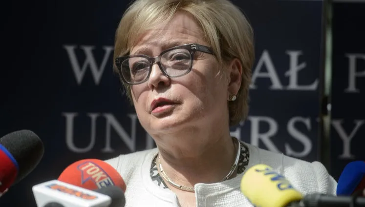 To już przesada! Gersdorf w stanie spoczynku zarabia krocie - ta kwota robi wrażenie...