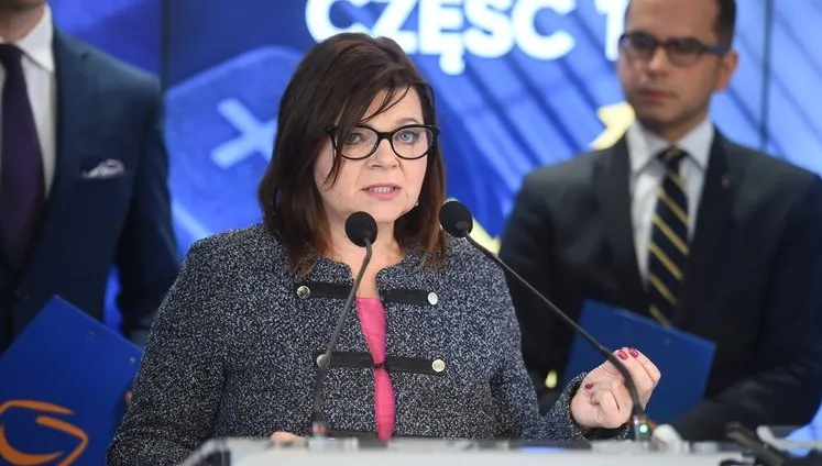 „Nowy” plan Platformy Obywatelskiej. Chcą zachęcać emerytów... do pracy