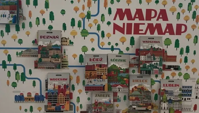 Łódź z wystawą dla najmłodszych