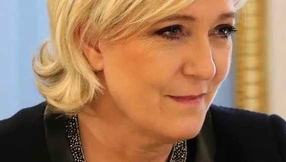 Le Pen wyprzedza partię Macrona
