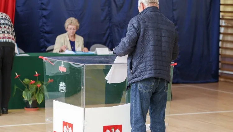 Adamowicz, Majchrowski i Wenta wygrywają w Gdańsku, Krakowie i Kielcach