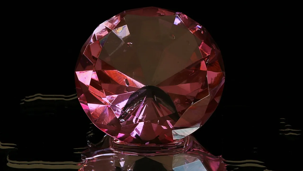 Rekordowa stawka za różowy diament