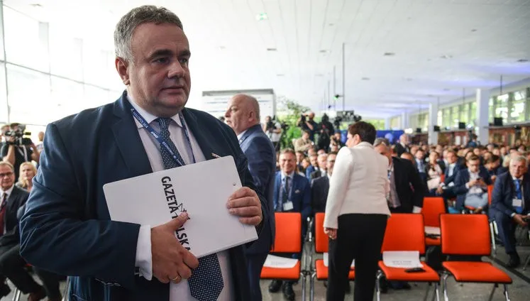 Tomasz Sakiewicz obrazowo o przekręcie z VAT za PO-PSL: To przestępstwo otwartych drzwi