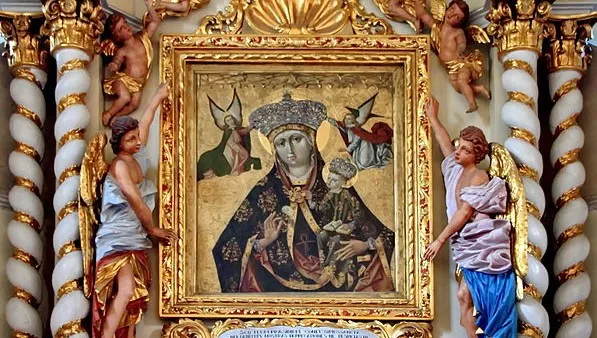 Matka Boża z dmuchawcem wypięknieje