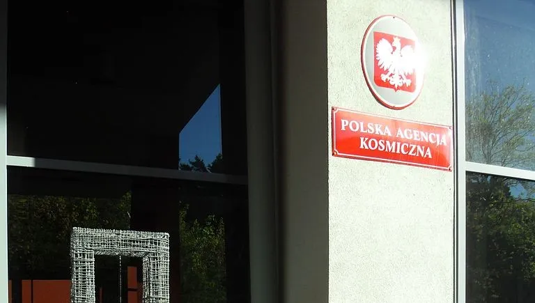 Pomorskie PiS: zostawcie agencję kosmiczną