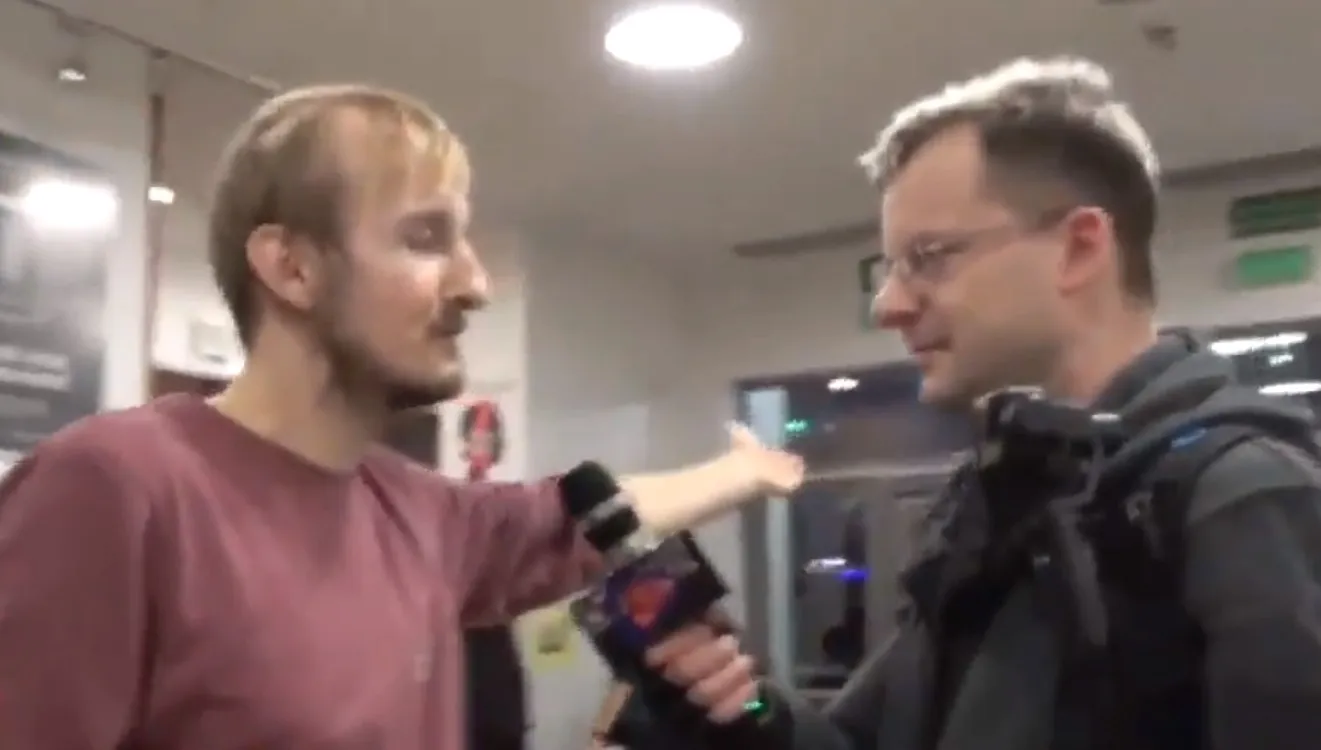 Oto tolerancja postępowych artystów. Chcieli wyrzucić dziennikarza TVP z miejskiego teatru! 