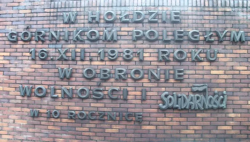 Obchody 37. rocznicy wprowadzenia stanu wojennego