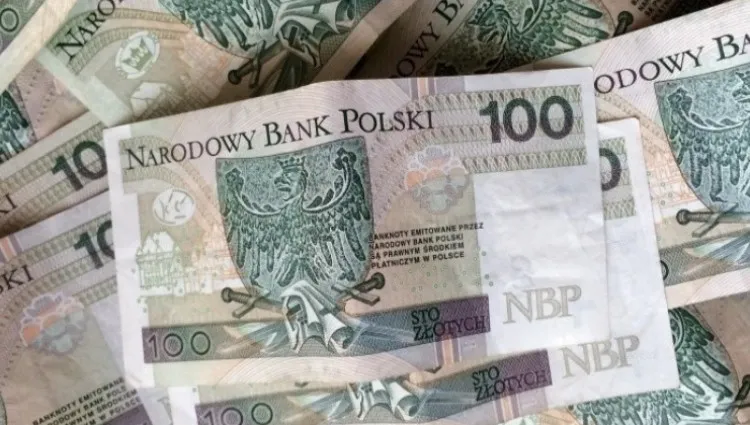 Handlowali "na lewo" ubraniami i butami. Aż przyszli agenci KAS!