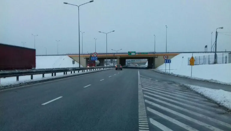Wszystkie drogi krajowe są przejezdne. Uwaga na śliską nawierzchnię