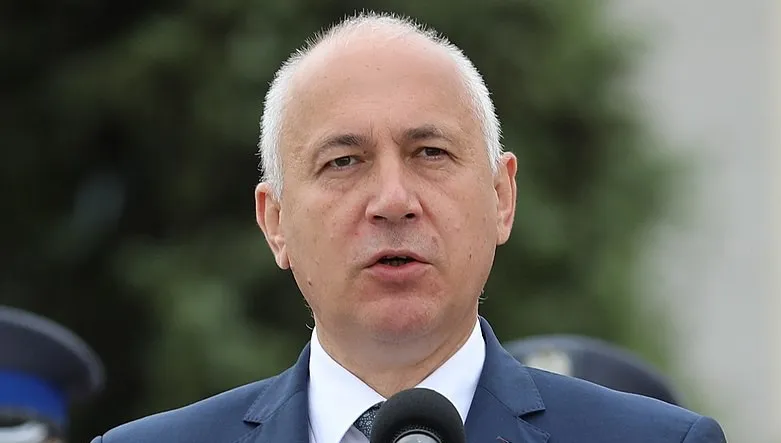 Brudziński strofuje Glapińskiego