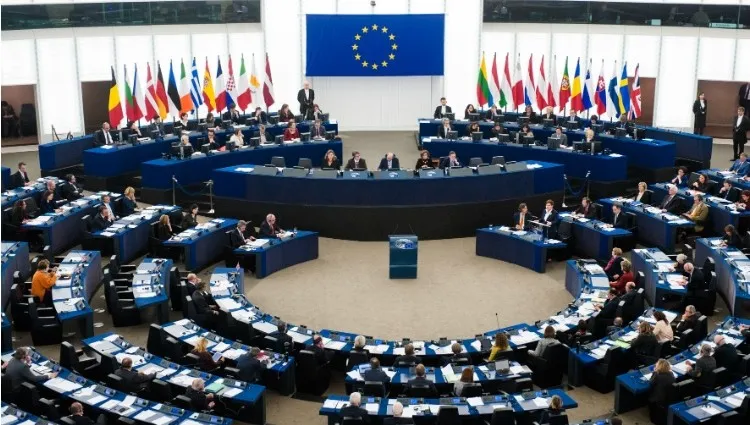 Strasburg: minuta ciszy dla śp. Adamowicza