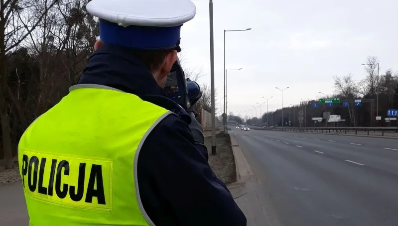 Statystyki są nieubłagane. Tylu kierowców przekracza prędkość