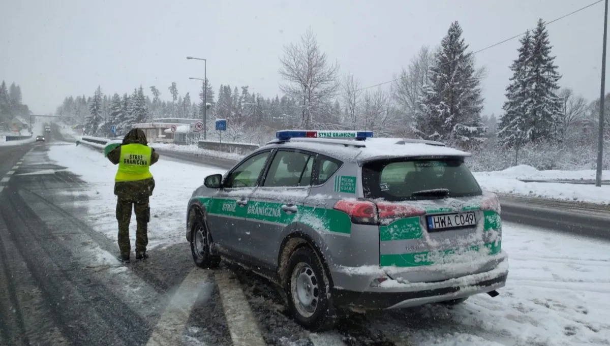  Nowy, specjalistyczny sprzęt dla straży granicznej na lotnisku