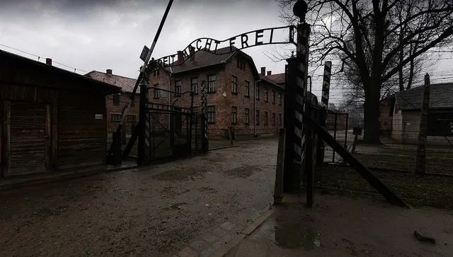 Premiera książki „Farmaceuta z Auschwitz”. Kiedy przeciętny człowiek staje się oprawcą… 