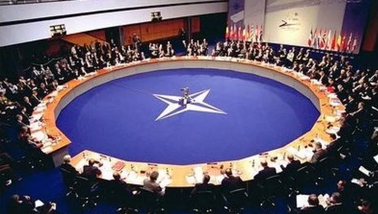 Ukraina: w 5 lat decyzja NATO