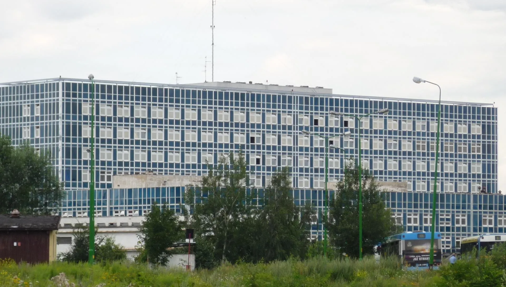 Zakaz odwiedzin w legnickim szpitalu. Jaki jest powód?