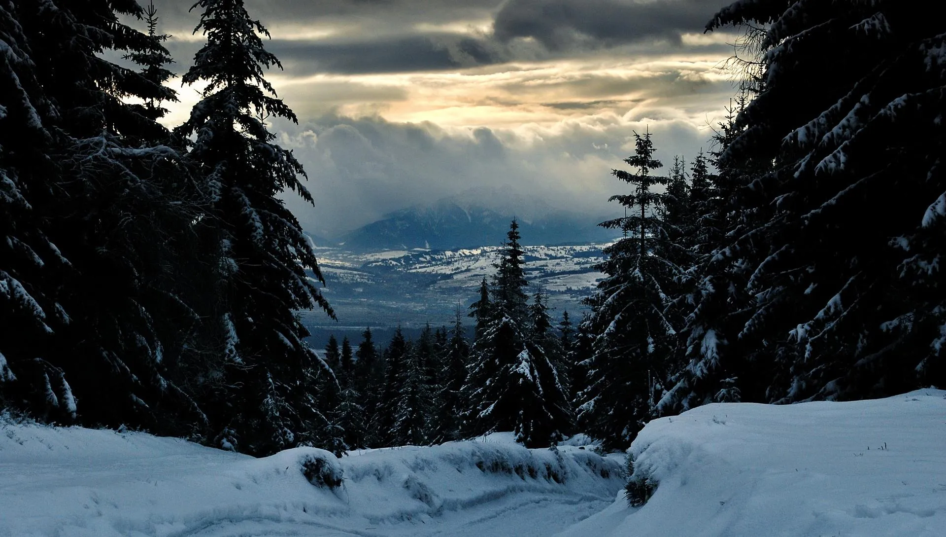 Perły południa Polski: Tatry, Pieniny, Gorce, Podhale, Spisz