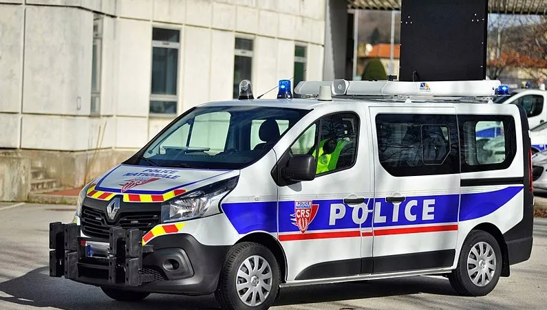 Atak nożownika w Marsylii! Kilka osób rannych, napastnik Karim L. zastrzelony przez policję