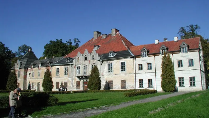 Polichromie z pałacu w Sztynorcie zostaną uratowane
