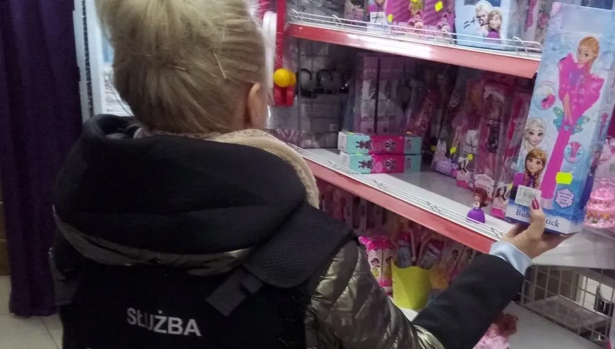  W sklepie w Hajnówce odkryto podrabiane zabawki