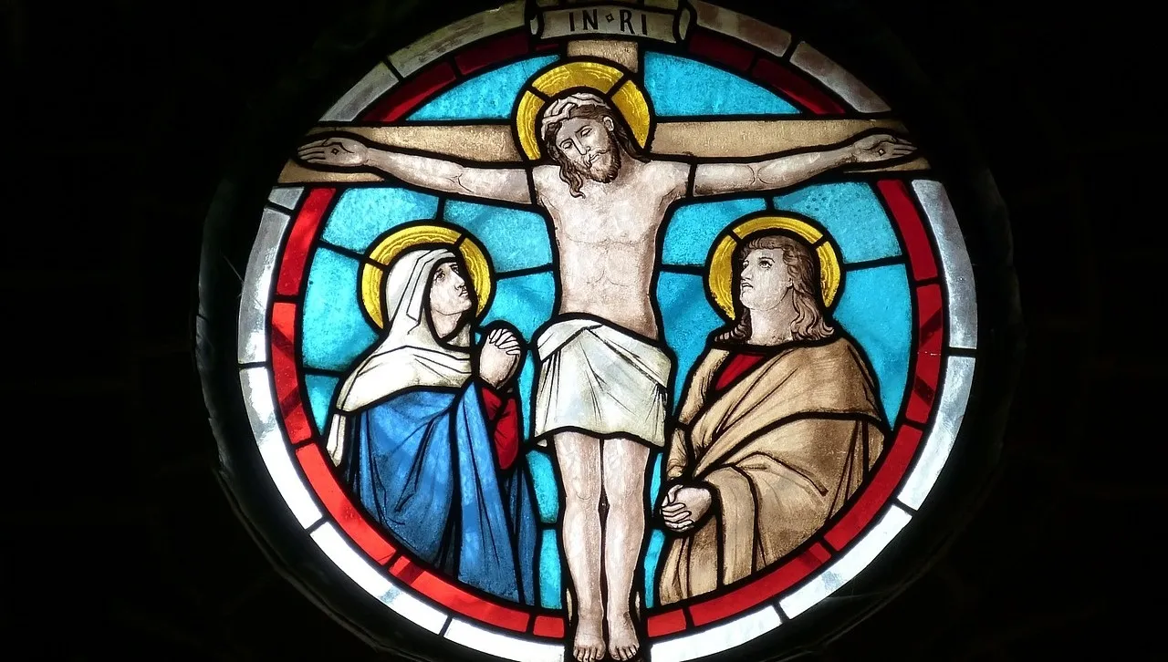 Chrystus ukrzyżowany najmocniejszym symbolem cierpienia - WYWIAD