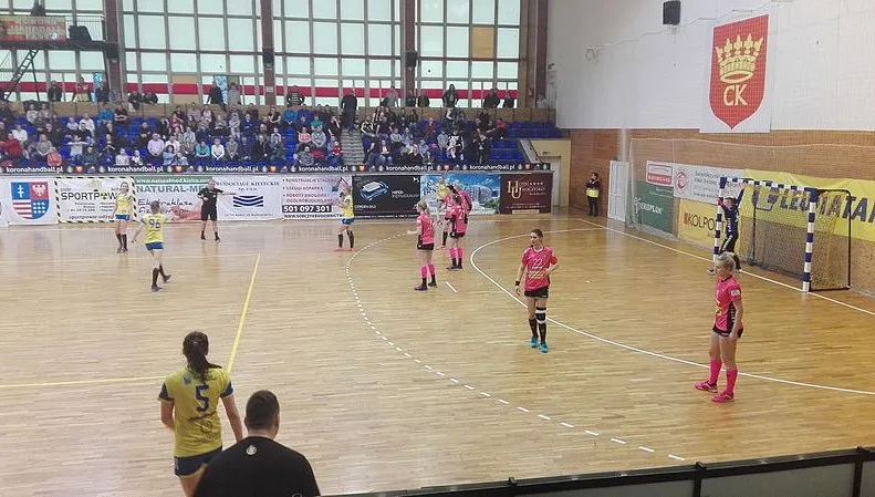 Piłkarki Korony chcą przerwać wyjazdową niemoc