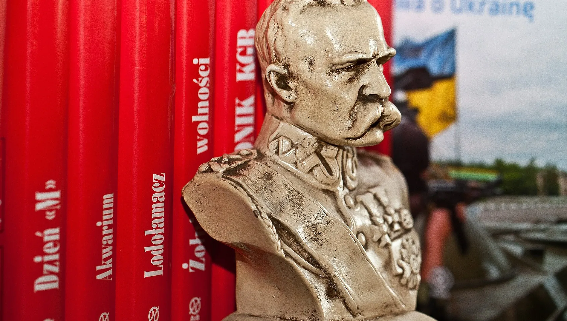 Na kartki z okazji imienin czeka biblioteka
