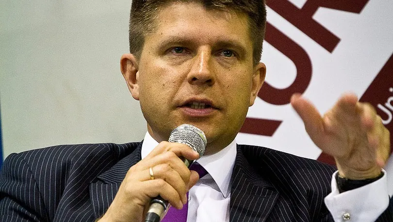 Petru straszy "ruiną finansów"