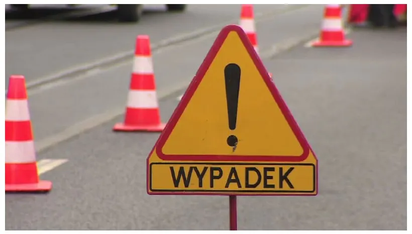 Trzy auta zderzyły się na dk8