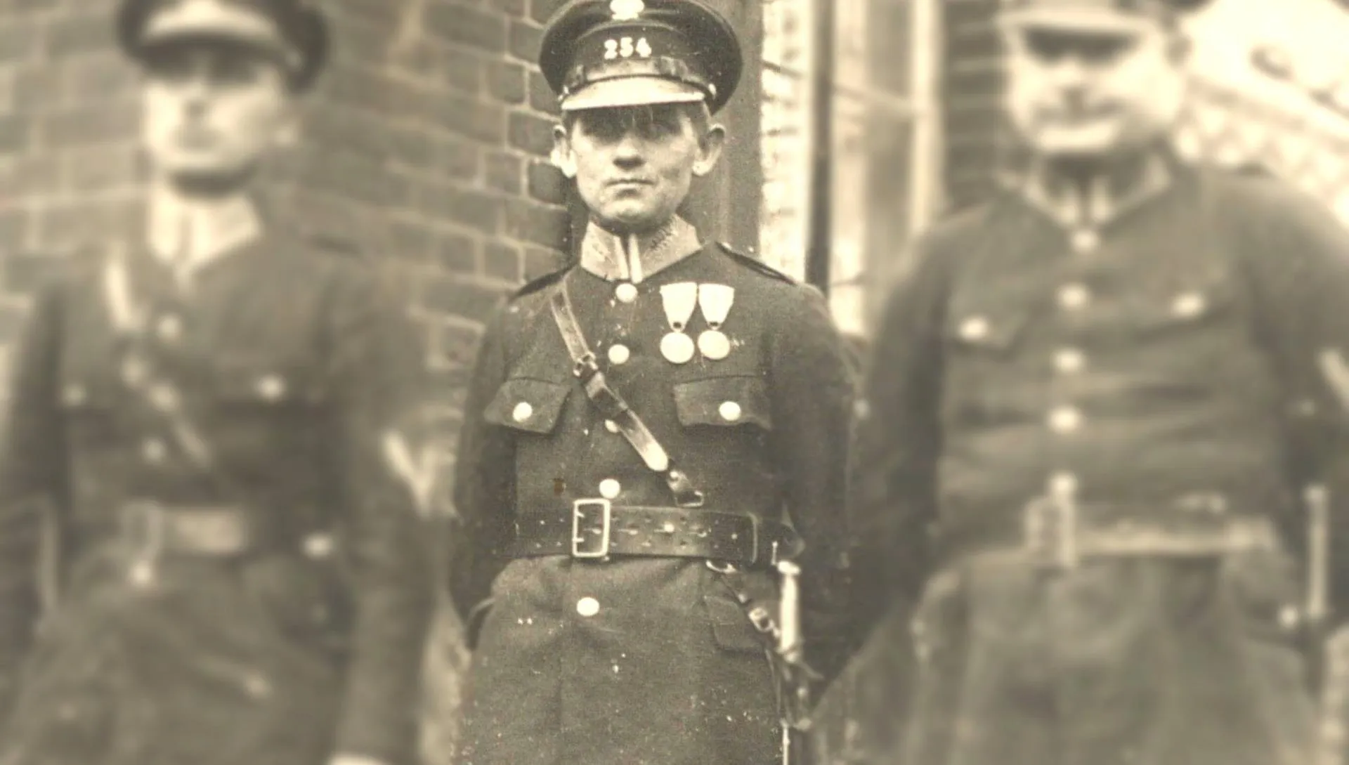 Policjanci w hołdzie ofiarom NKWD