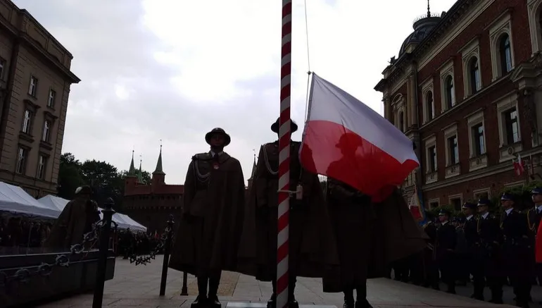 Szydło: strzeżenie wolności jest naszym obowiązkiem