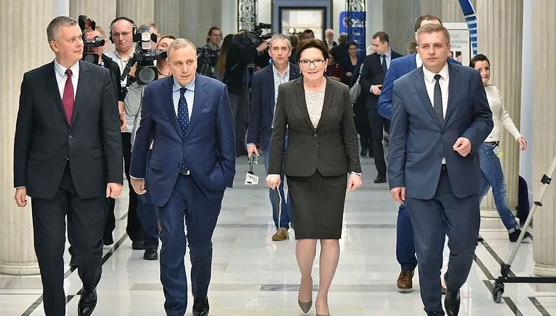Kopacz wiedziała o kłopotach z paliwami