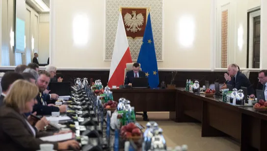 Ministrowie zdobyli mandaty do Parlamentu Europejskiego. Kiedy więc zmiany w rządzie?