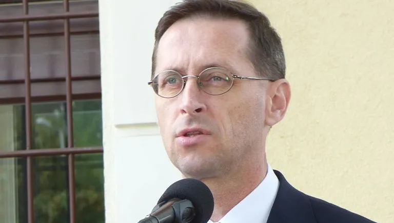 Węgrzy zamierzają chronić gospodarkę