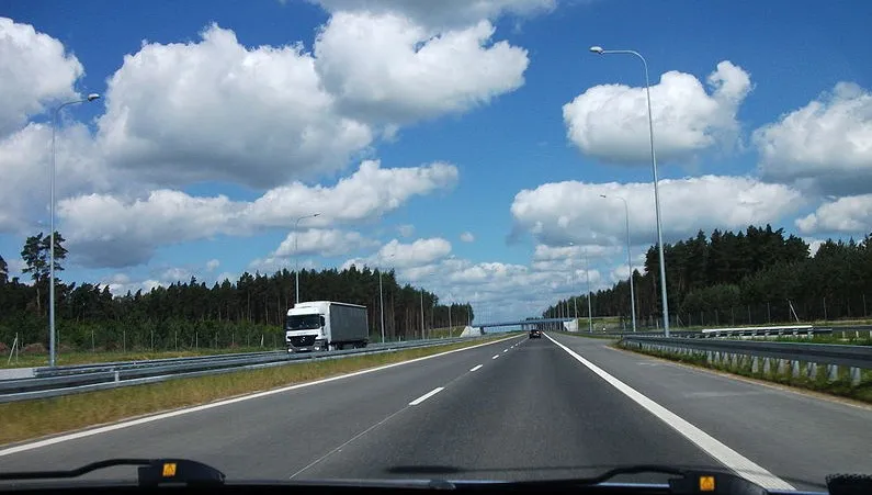 Nieprawidłowo wyprzedzał... Wypadek na S3