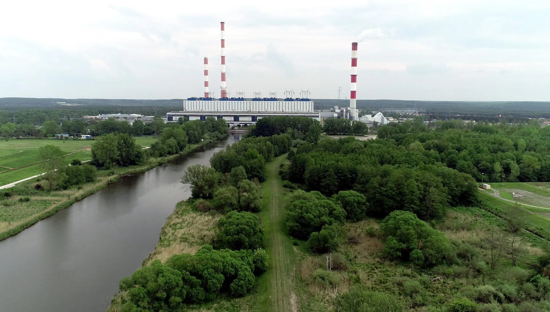 PGE: ruszyły poszukiwania wykonawcy bloków gazowych w elektrowni pod Szczecinem