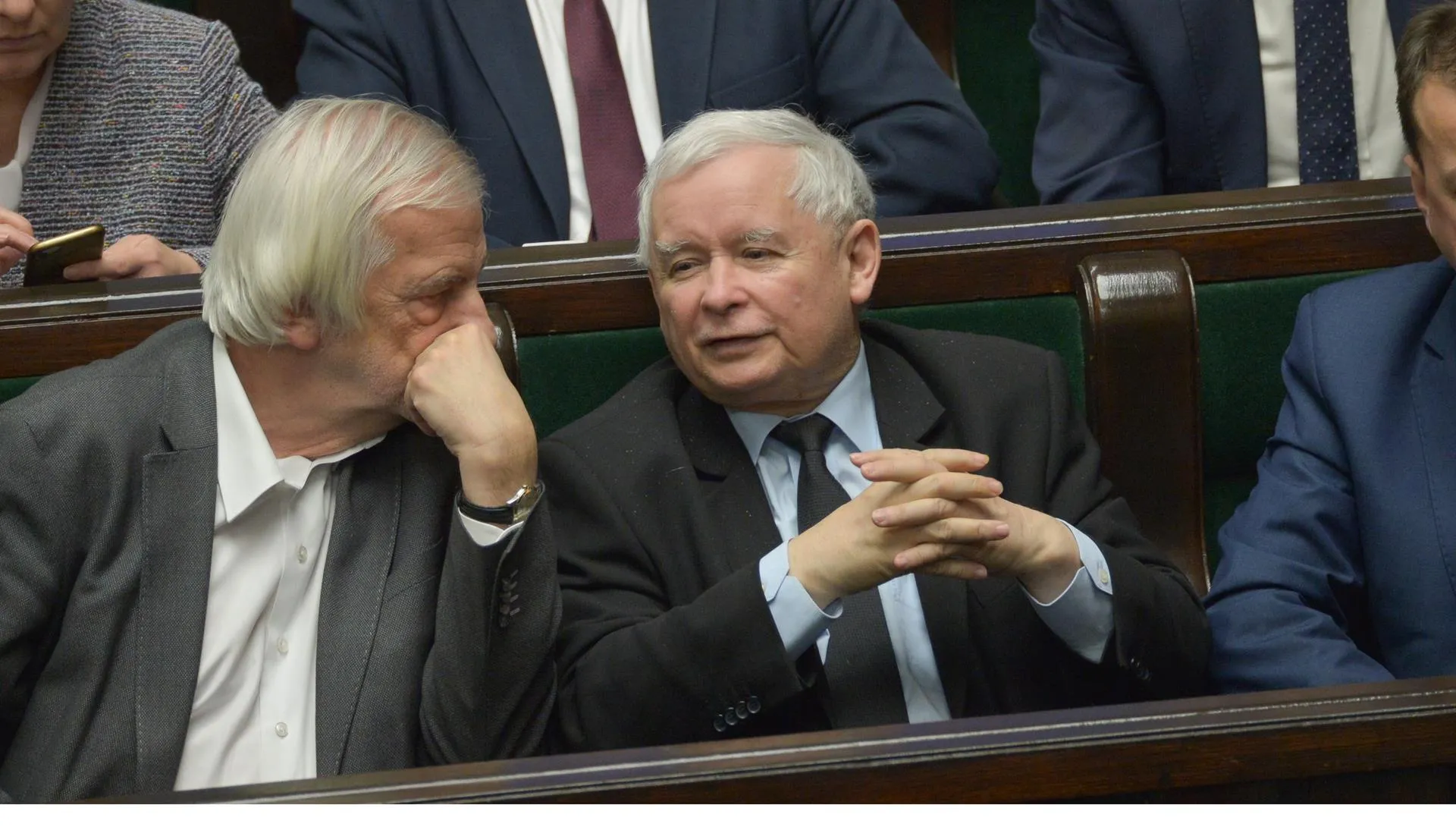 Prawo i Sprawiedliwość nokautuje konkurencję. Czy ten wynik da partii rządzącej konstytucyjną większość?