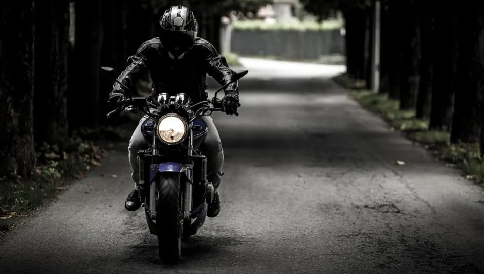 Wypadek: nie żyje motocyklista z Łotwy