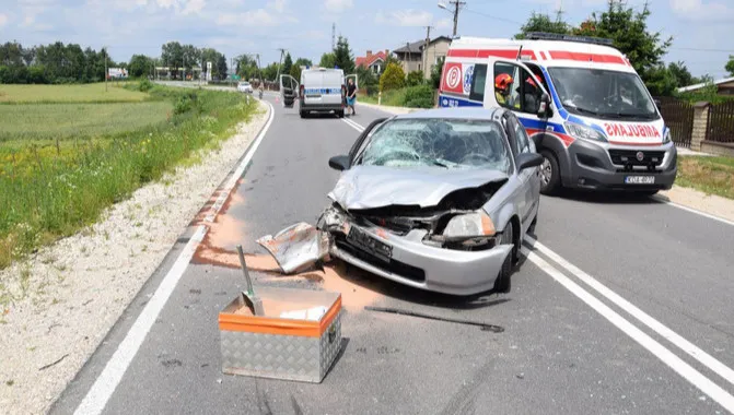 Alkohol przyczyną kraksy w Niedomicach