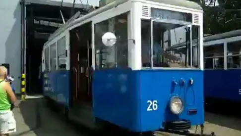 Historyczny wagon doczepny wyjedzie na tory miasta