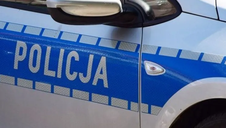 Zderzenie trzech samochodów - jedna osoba ranna