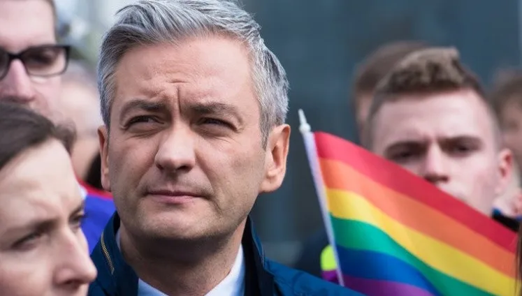 Biedroń "dobra rada"? Nawet lider Wiosny wziął się za... podpowiadanie PSL