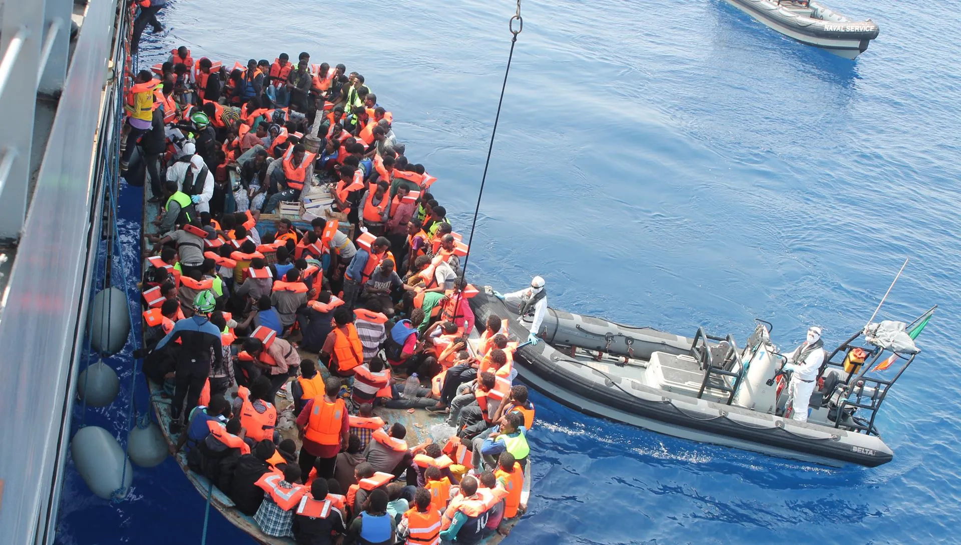 W morzu znaleziono zwłoki 38 migrantów. To ofiary zatonięcia łodzi nieopodał Dżardżis