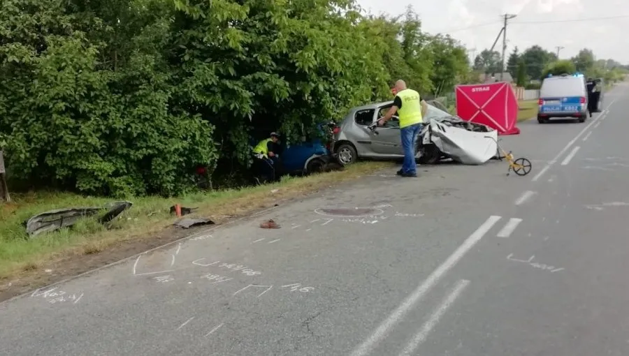W zderzeniu dwóch aut zginęła jedna osoba 