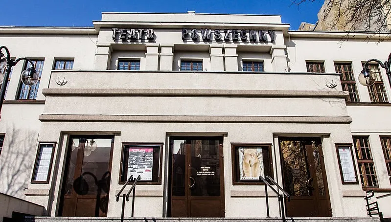 "Szalone nożyczki" wycięły teatralny rekord!