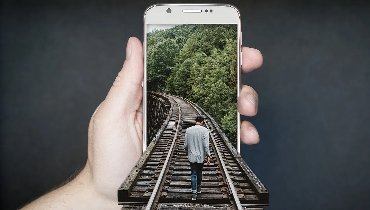 Być offline w erze smartfonów? Są firmy, które chcą wrócić do podstawowych funkcji telefonu